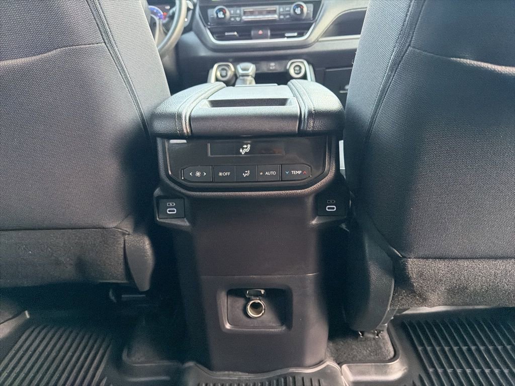 Used 2025 Toyota Grand Highlander AWD image 14