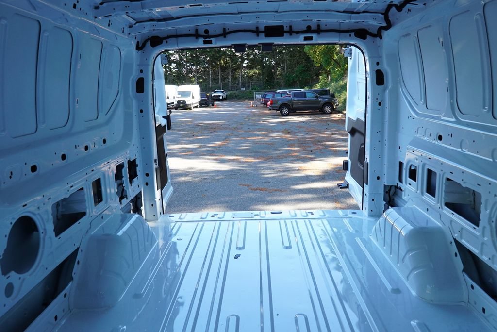 New 2026 Ford Transit 150 Low Roof RWD image 20
