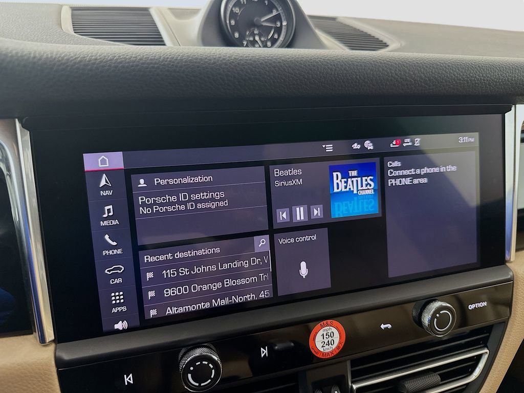 Certified 2026 Porsche Macan image 15