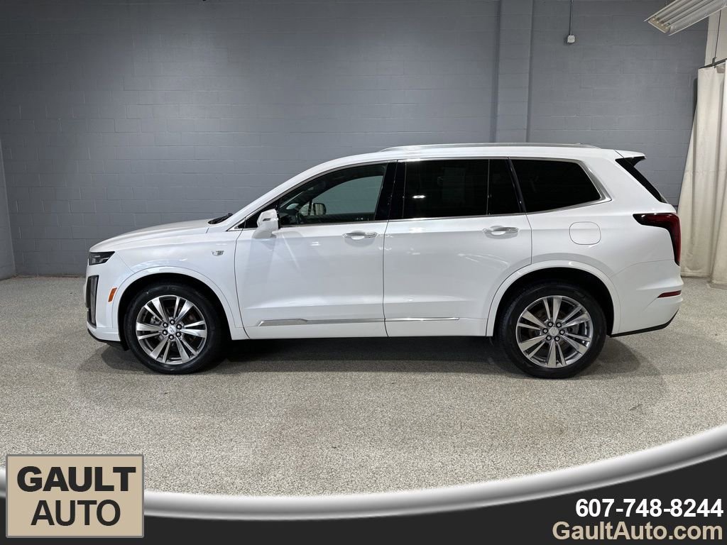 Used 2022 Cadillac XT6 Premium Luxury image 5