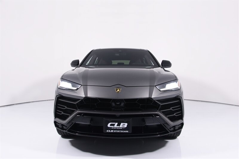 Used 2021 Lamborghini Urus AWD/4WD image 3
