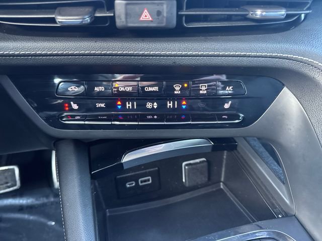 Used 2023 Buick Envision Essence w/ Sport Touring Package AWD/4WD image 21