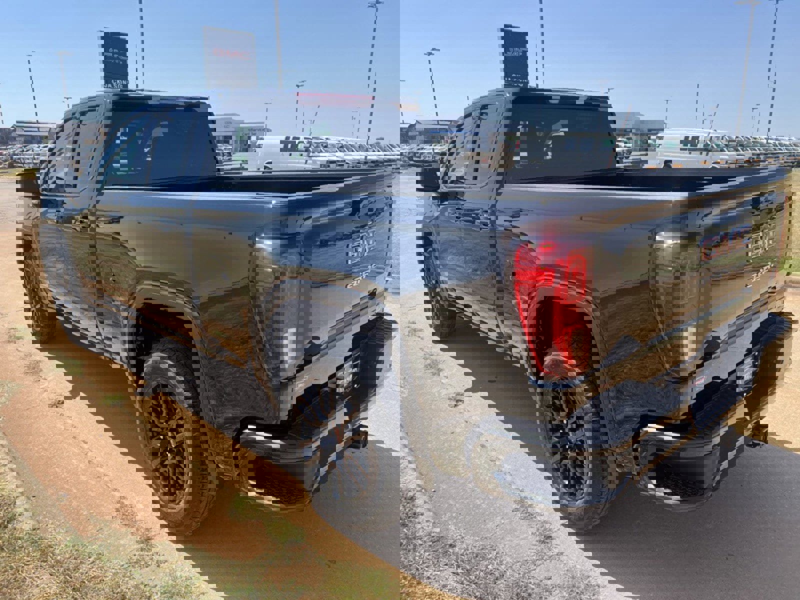 Used 2024 GMC Sierra 1500 Elevation image 5