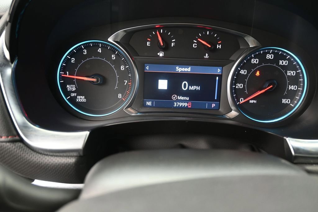 Used 2023 Chevrolet Traverse RS FWD image 11
