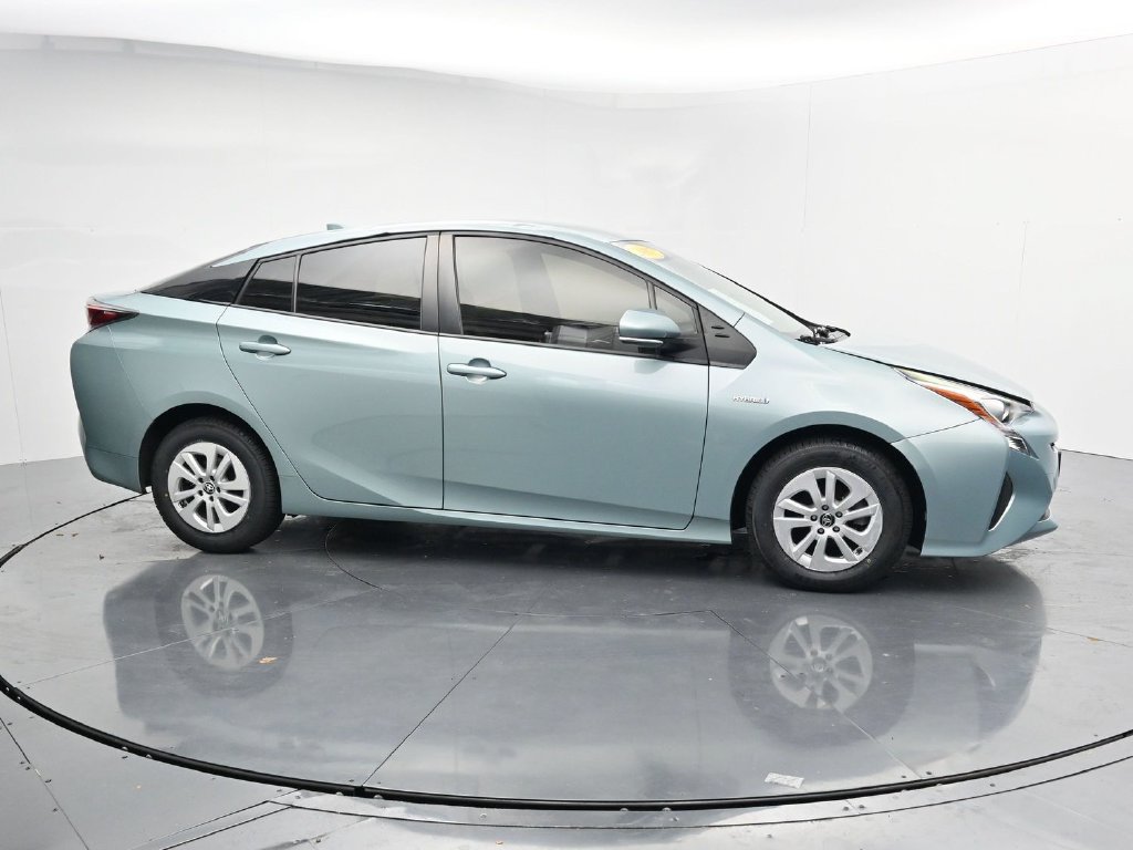 Used 2017 Toyota Prius Two FWD image 9