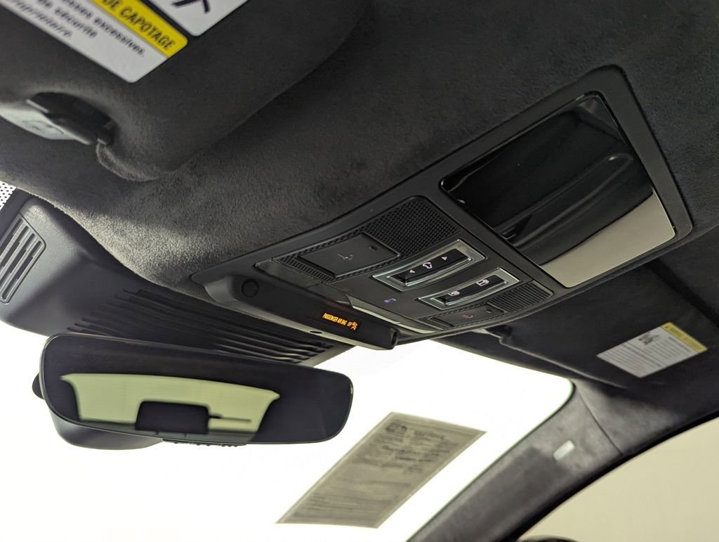 Used 2022 Jaguar F-PACE SVR image 79