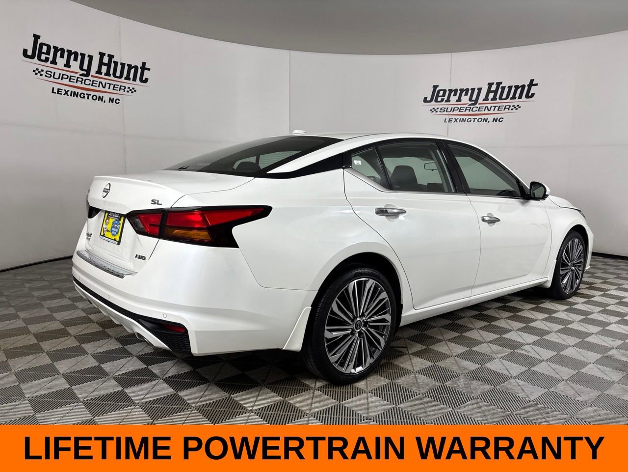 Used 2023 Nissan Altima 2.5 SL AWD/4WD image 5