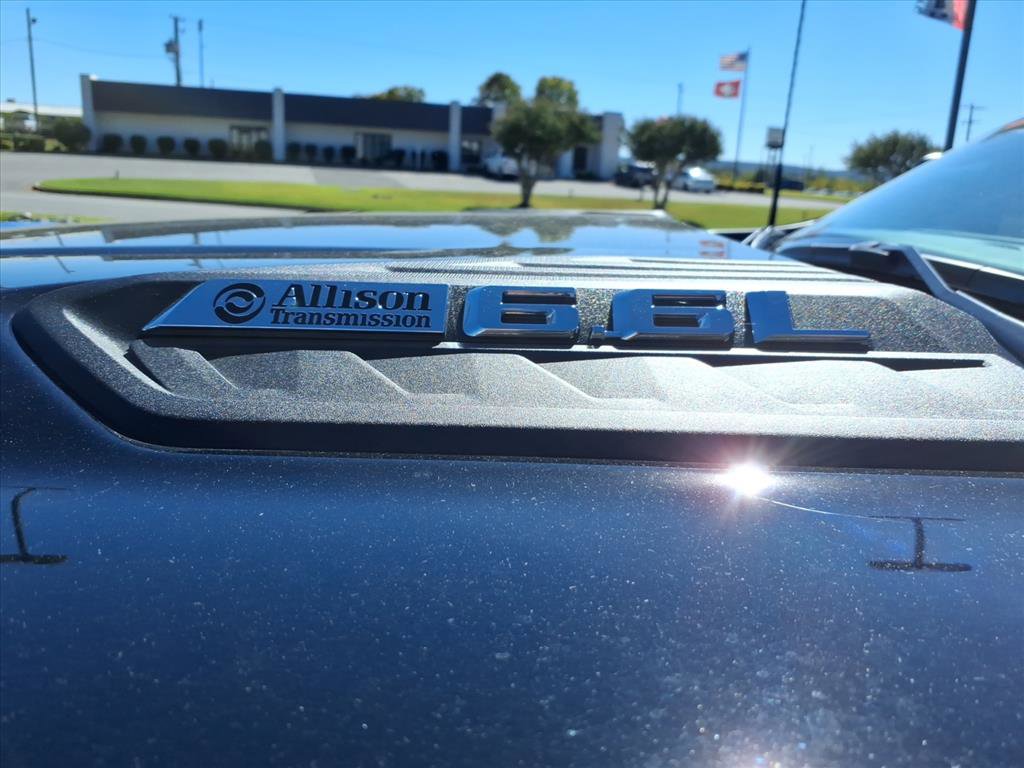 Used 2025 Chevrolet Silverado 2500 LT image 8