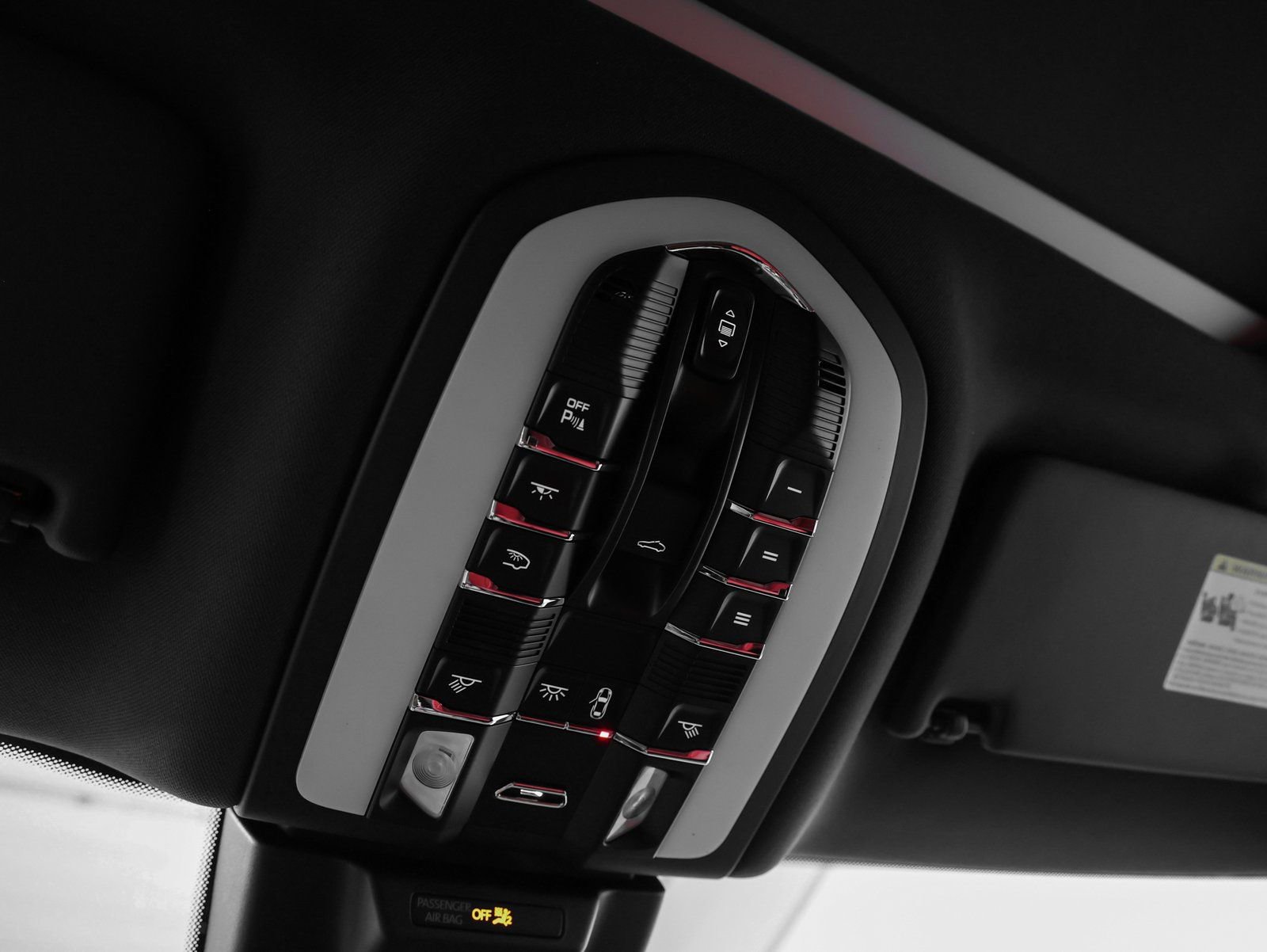 New 2026 Porsche Macan image 37