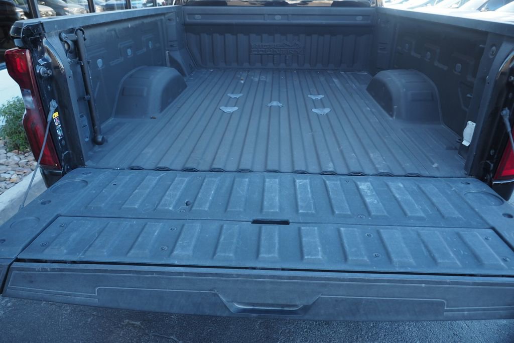 Used 2022 Chevrolet Silverado 3500 High Country image 23