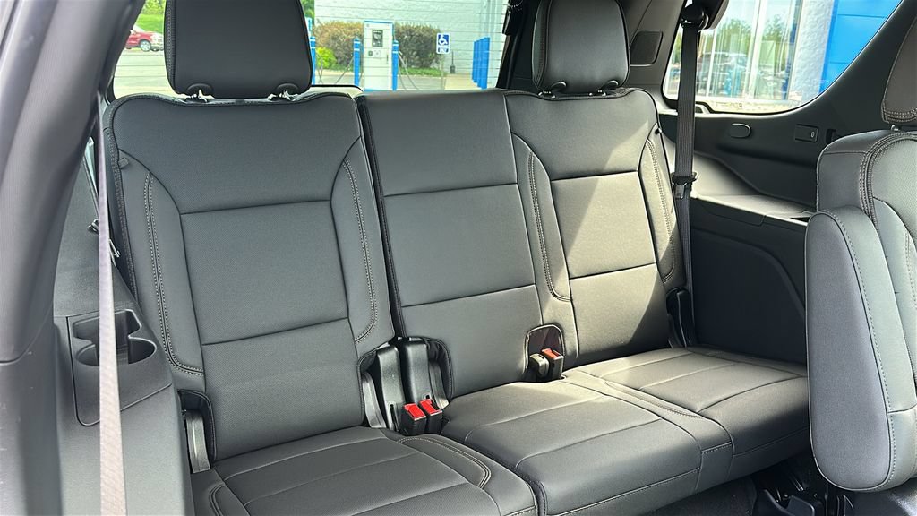 New 2026 Chevrolet Tahoe High Country AWD/4WD image 32