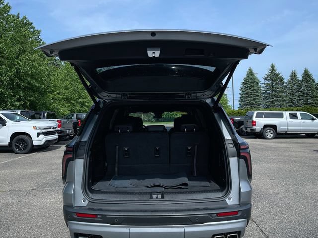 Used 2024 Chevrolet Traverse Z71 w/ LPO, Floor Liner Package AWD/4WD image 25