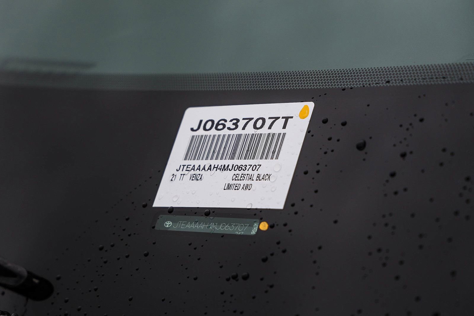 Used 2021 Toyota Venza Limited image 26