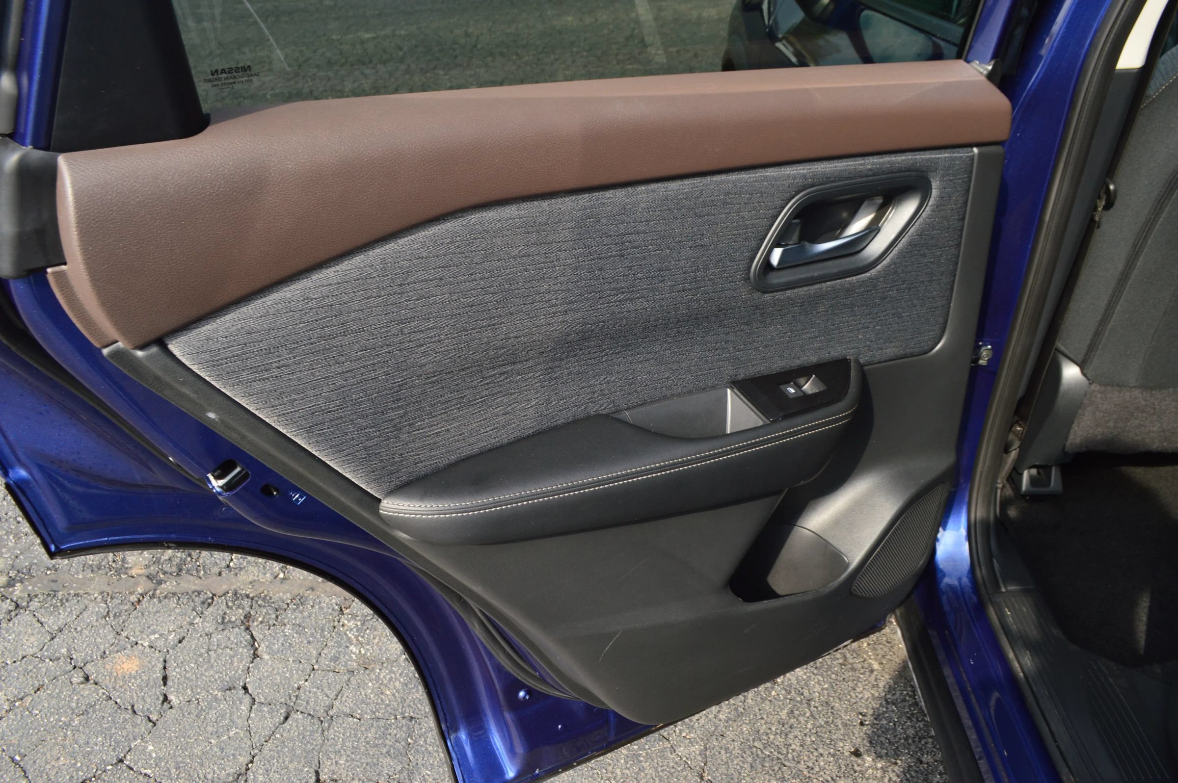 Used 2023 Nissan Rogue SV FWD image 18