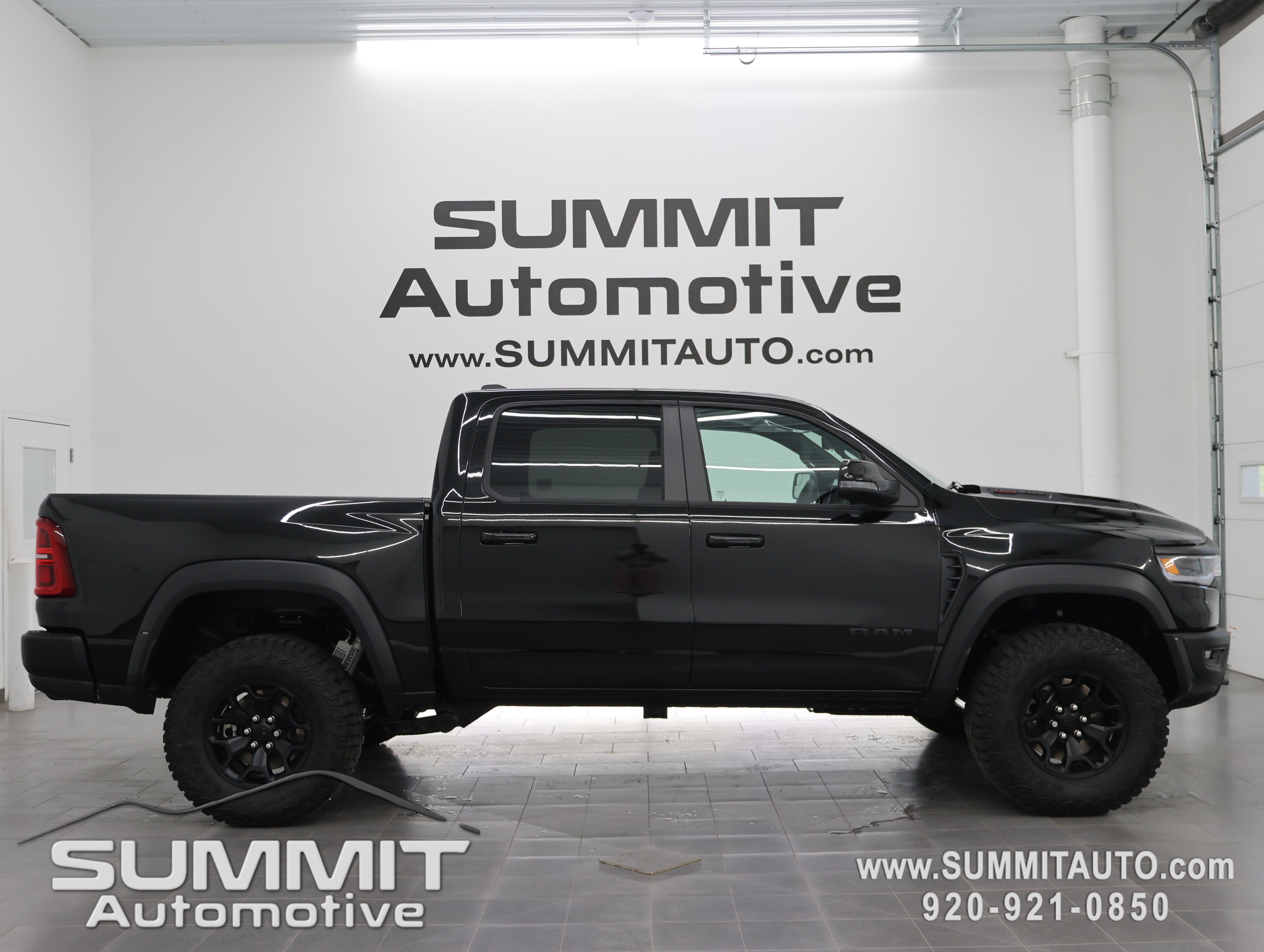 New 2026 RAM 1500 RHO w/ RHO Level 1 Equipment Group AWD/4WD 360° Tour
