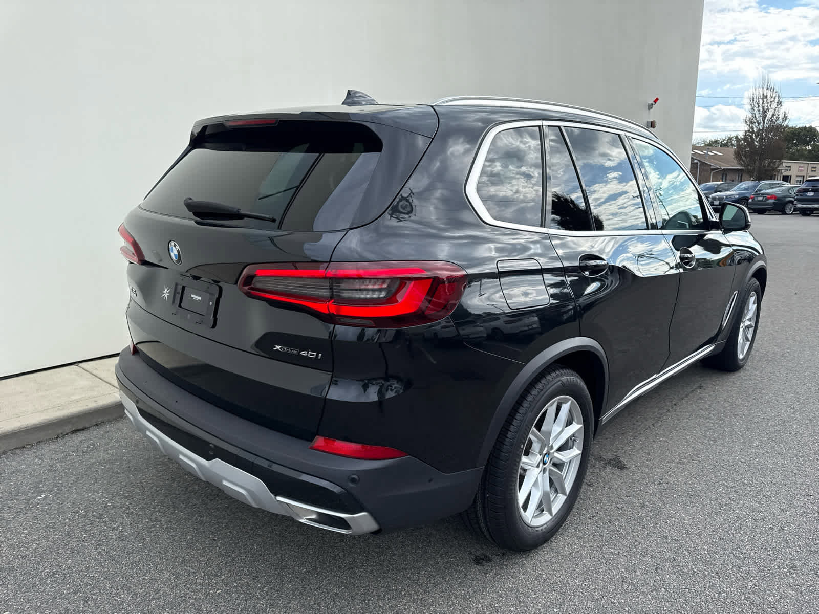 Certified 2023 BMW X5 xDrive40i w/ Climate Comfort Package image 4