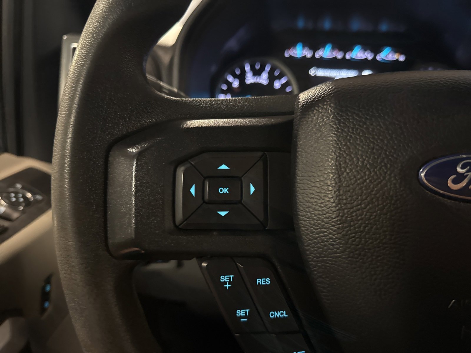 Used 2021 Ford F250 XLT image 40