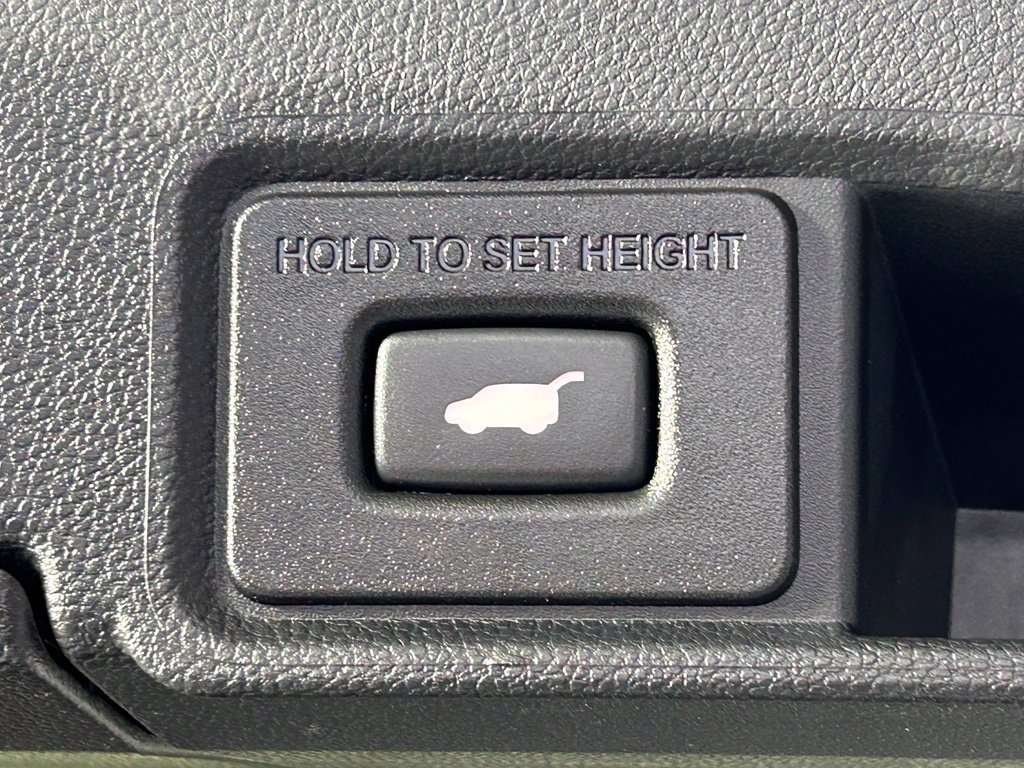 Used 2023 Acura RDX w/ Technology Package AWD/4WD image 15