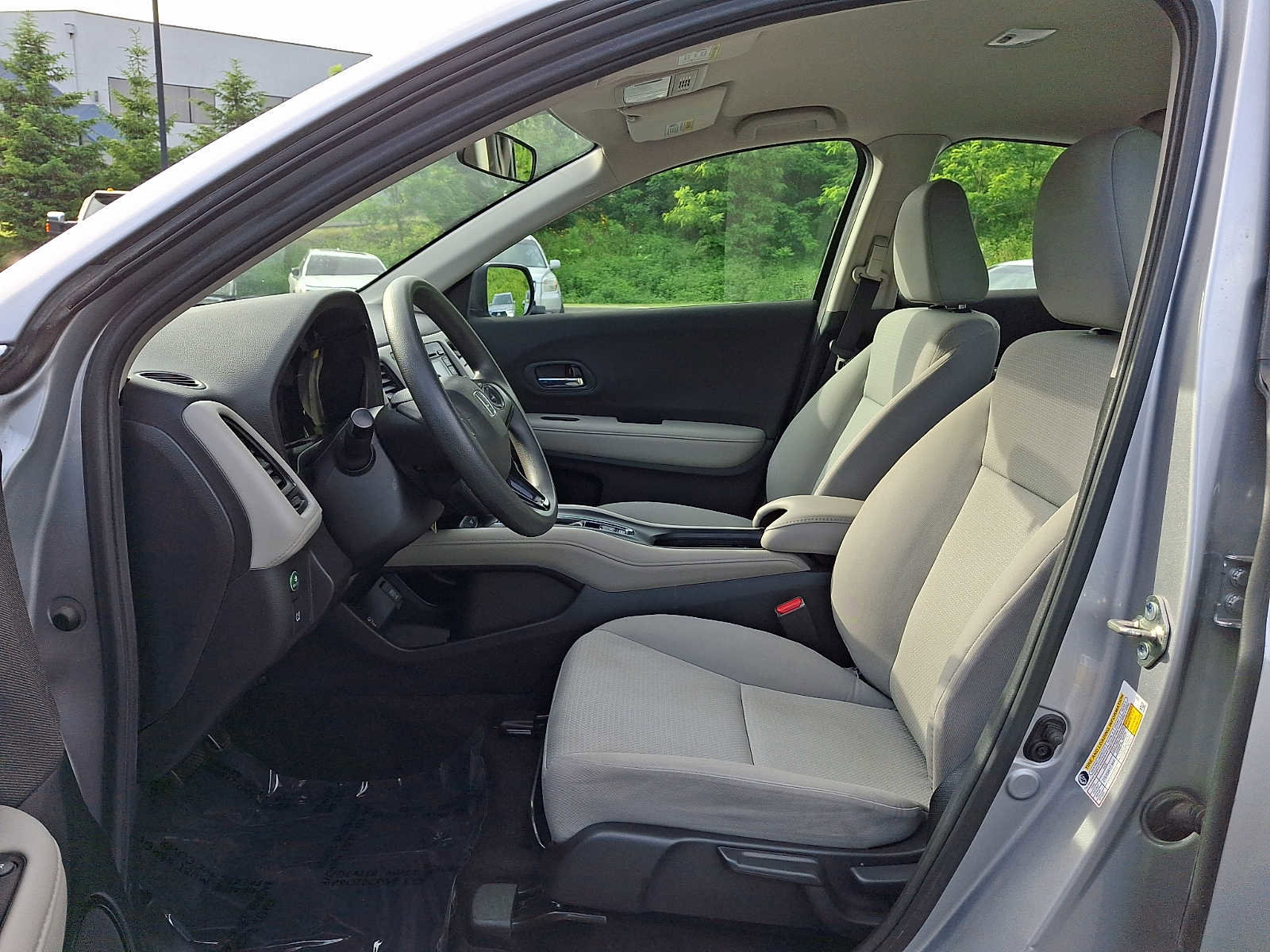 Used 2020 Honda HR-V LX image 13