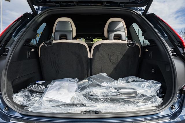 New 2026 Volvo XC90 T8 Plus w/ Protection Package Premier AWD/4WD image 10