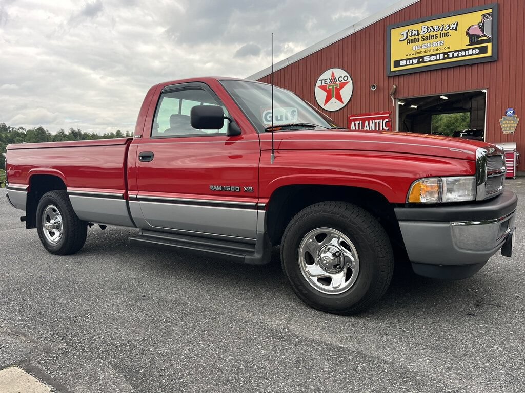 Used 1994 Dodge Ram 1500 Truck 2WD Regular Cab image 1