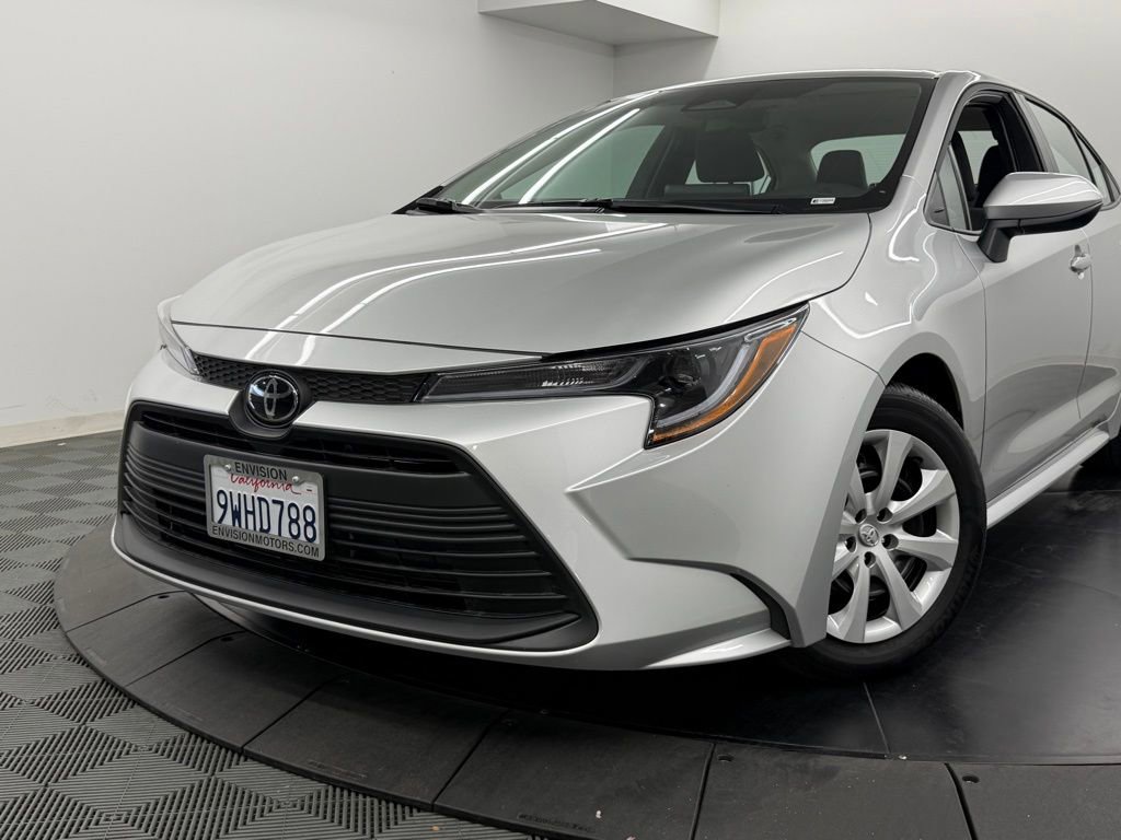 Certified 2026 Toyota Corolla LE FWD image 4