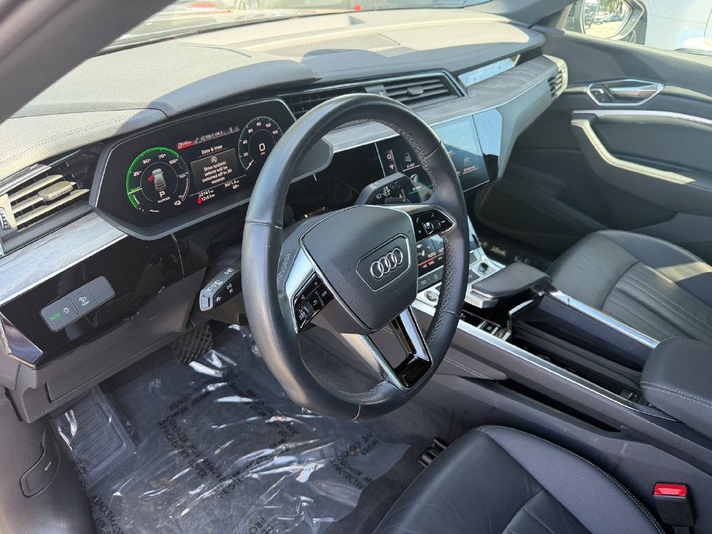 Used 2024 Audi Q8 e-tron Premium AWD/4WD image 12