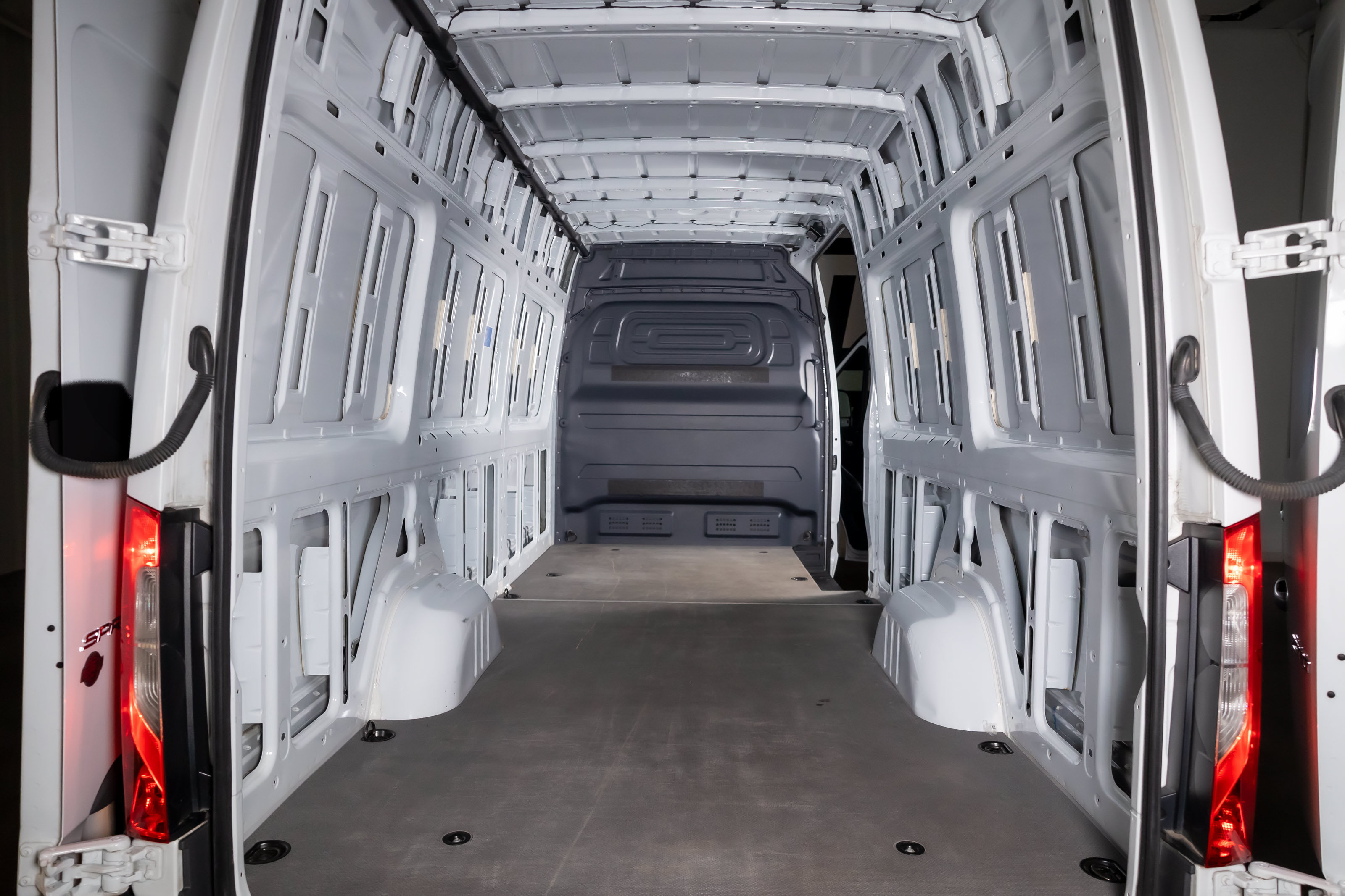 Used 2023 Mercedes-Benz Sprinter 2500 image 36