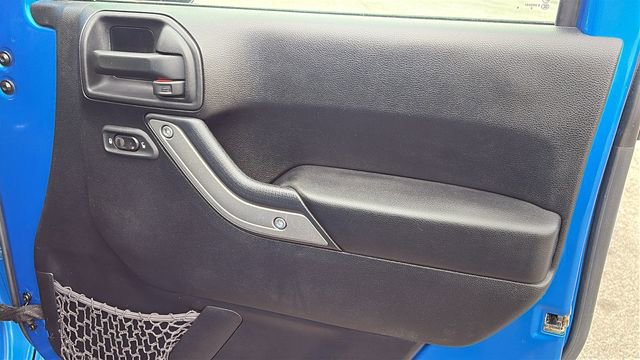 Used 2016 Jeep Wrangler Unlimited Willys image 32