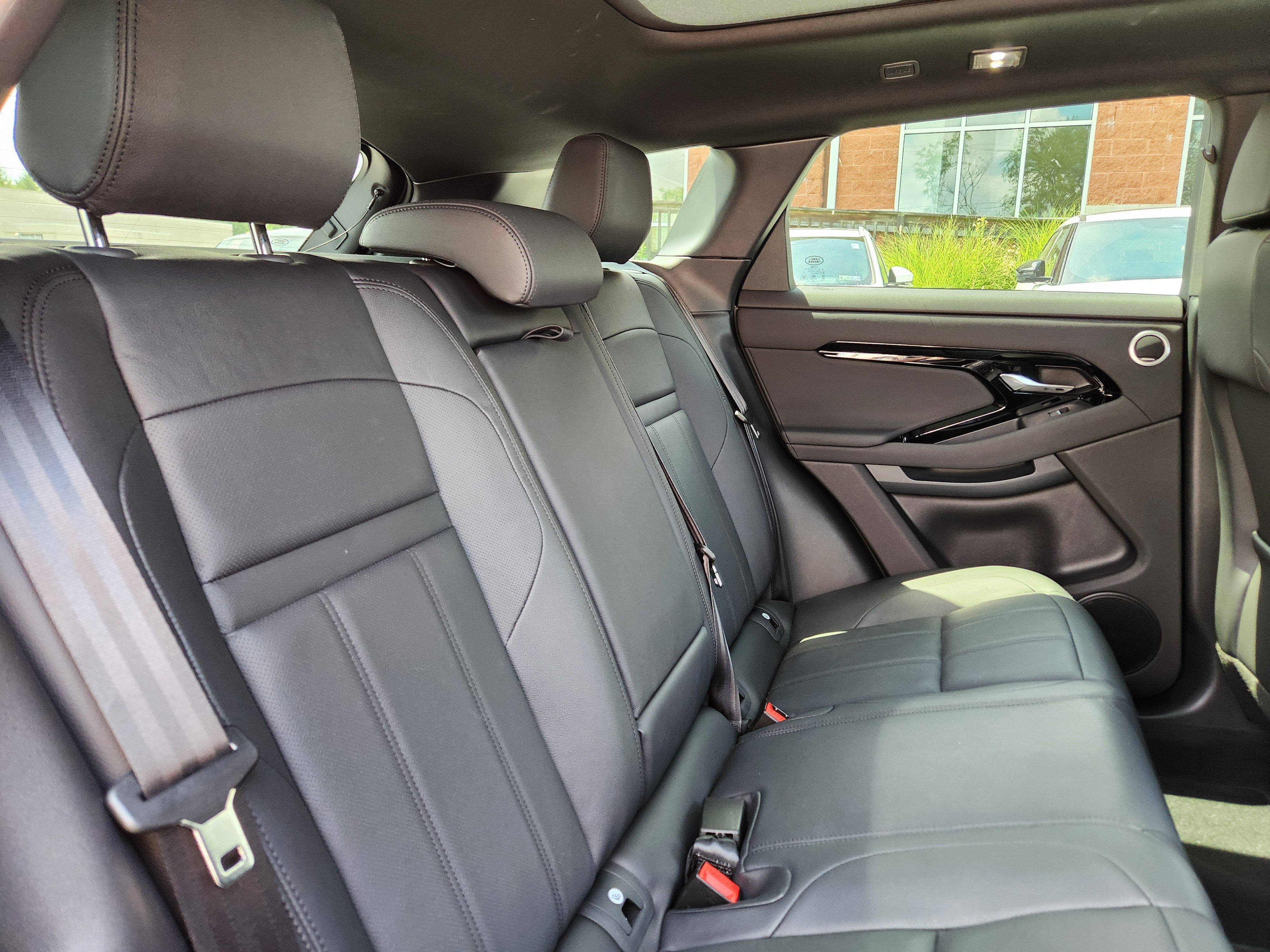 Certified 2025 Land Rover Range Rover Evoque S AWD/4WD image 15
