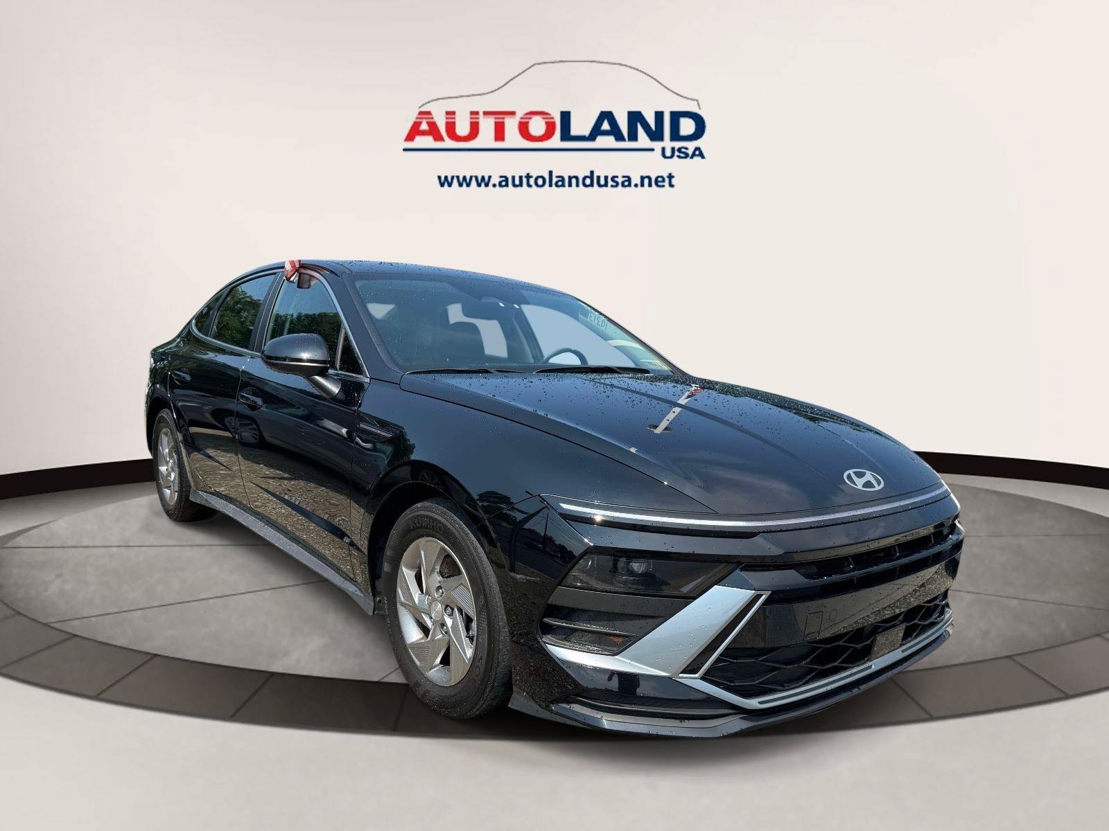 Used 2025 Hyundai Sonata SE FWD image 2