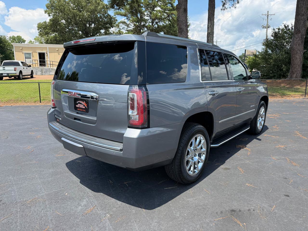 Used 2018 GMC Yukon Denali w/ Open Road Package AWD/4WD image 4