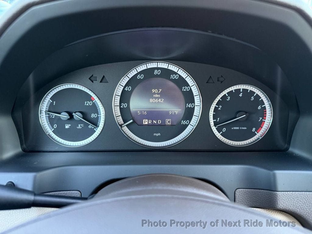 Used 2009 Mercedes-Benz C 300 4MATIC Sedan image 20