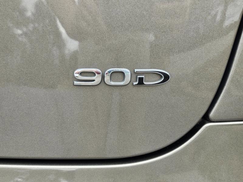 Used 2016 Tesla Model S 90D image 28