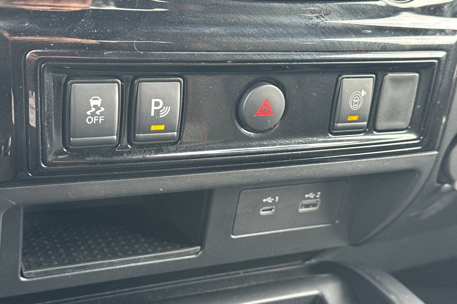 Certified 2024 Nissan Titan PRO-4X w/ Off Road Protection Package image 31