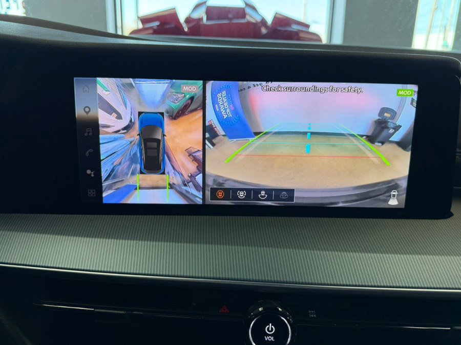 Used 2025 Nissan Murano Platinum w/ Cargo Package image 56