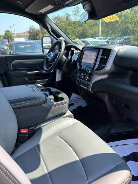 New 2027 RAM 4500 Tradesman AWD/4WD image 32