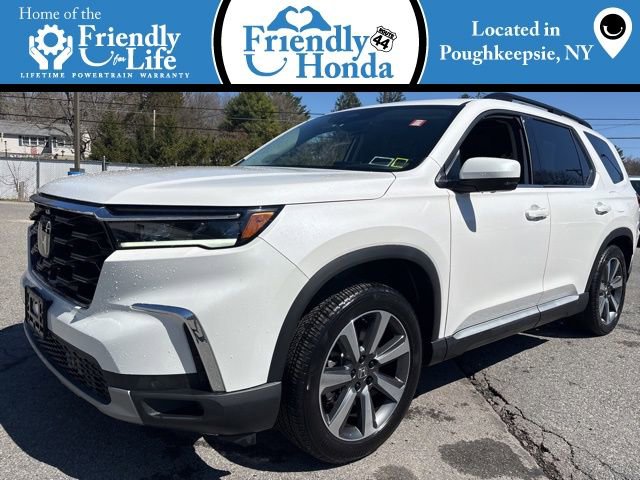 Used 2025 Honda Pilot Elite image 1