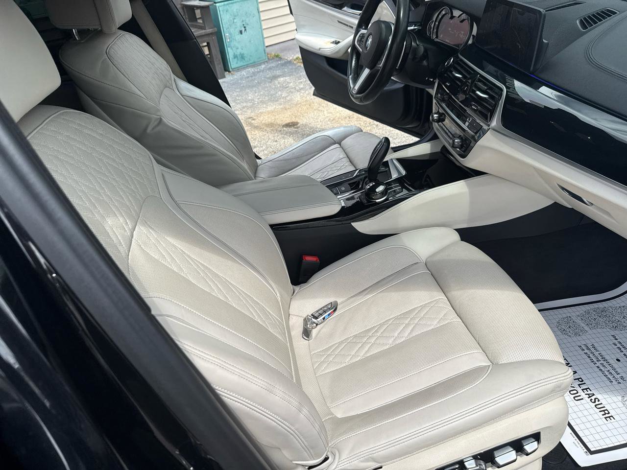 Used 2018 BMW M550i xDrive M550i xDrive Sedan image 28