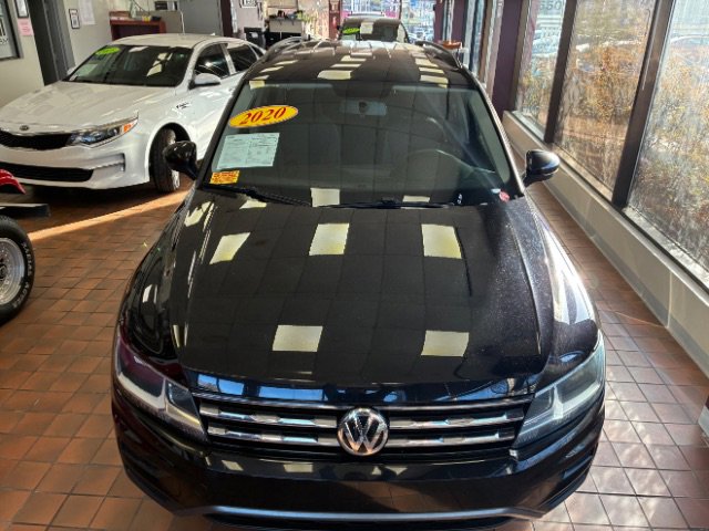 Used 2020 Volkswagen Tiguan S image 6