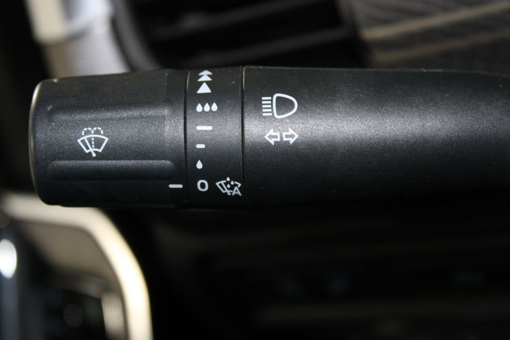 Certified 2022 Ford F150 Platinum w/ Equipment Group 701A High image 45