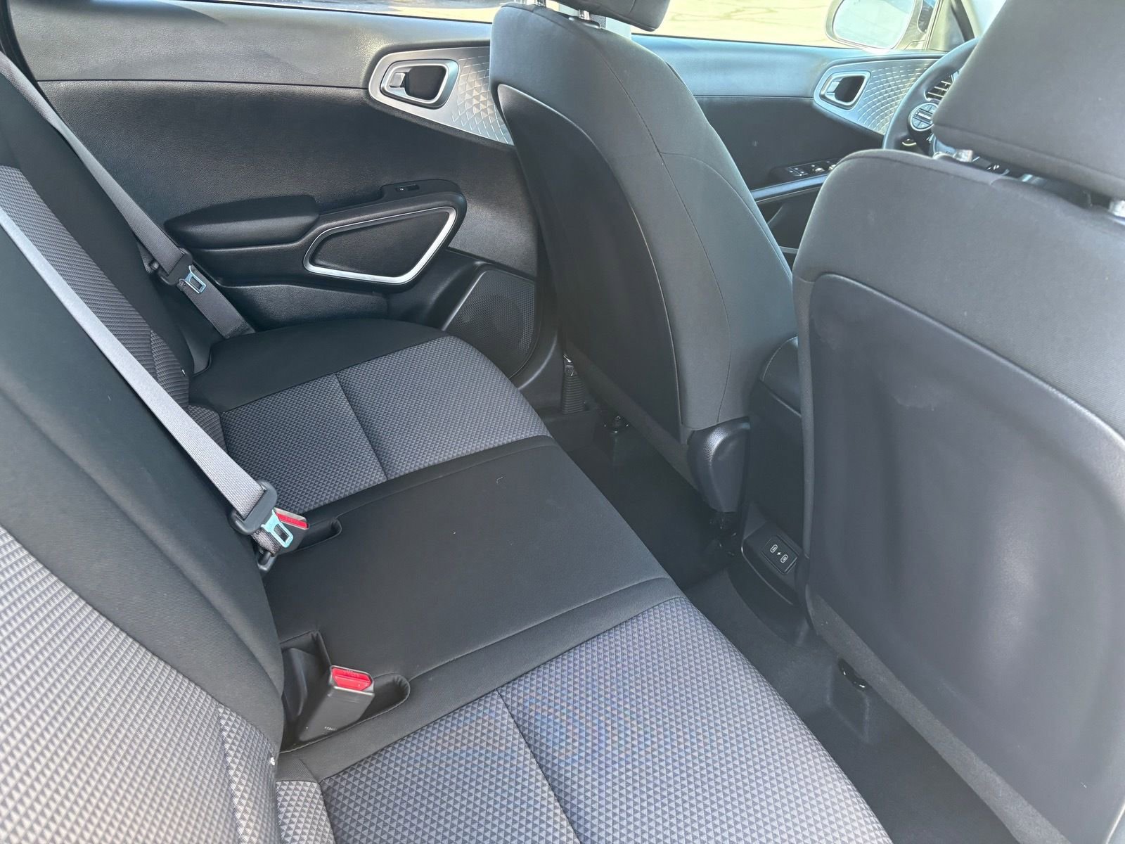 Used 2023 Kia Soul S image 16