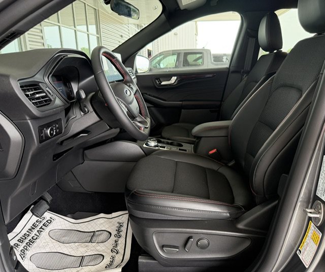 New 2026 Ford Escape ST-Line Select w/ Equipment Group 401A AWD/4WD image 7