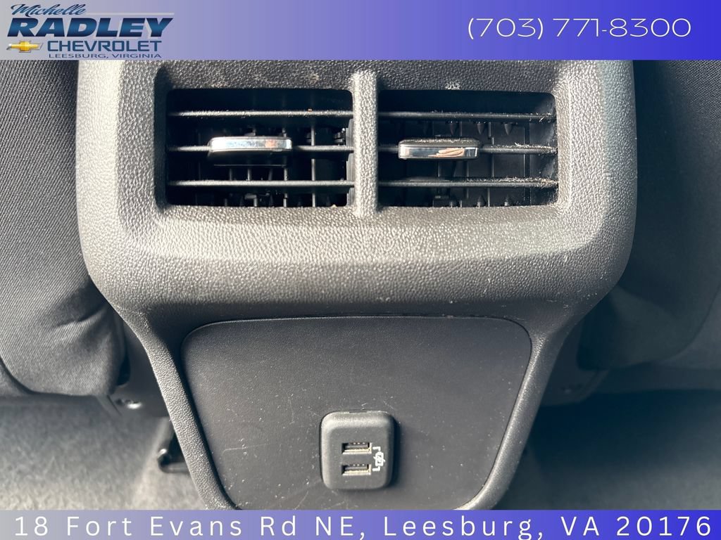 Used 2019 Chevrolet Equinox LT w/ Driver Convenience Package FWD image 24