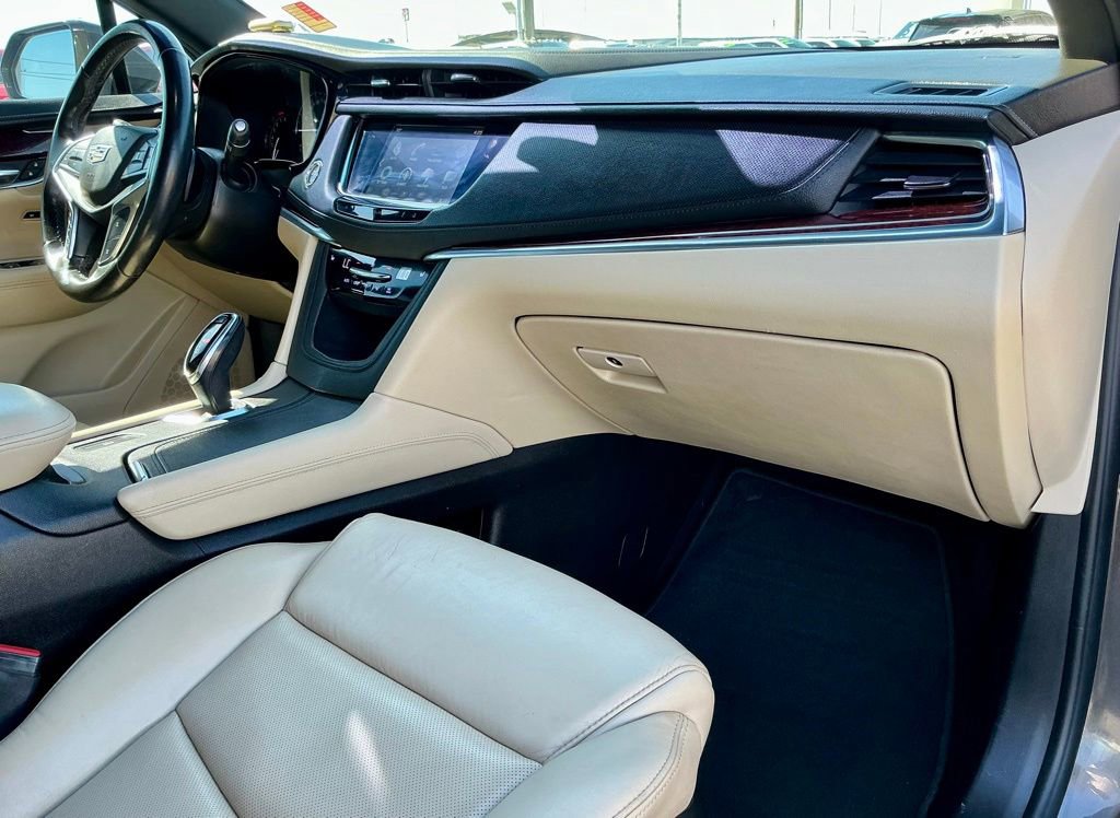 Used 2019 Cadillac XT5 Luxury FWD image 25