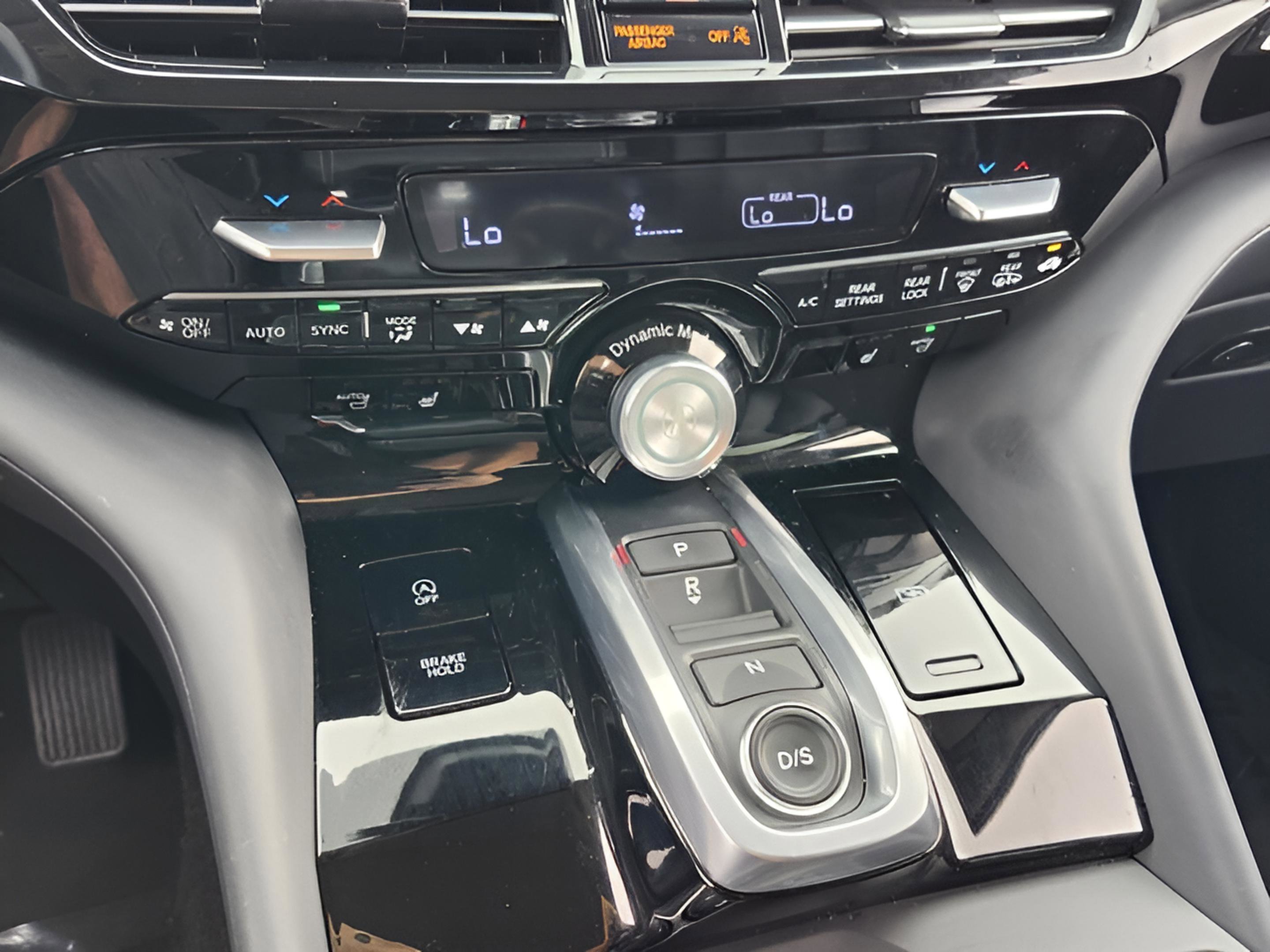 Certified 2023 Acura MDX SH-AWD w/ Technology Package image 27