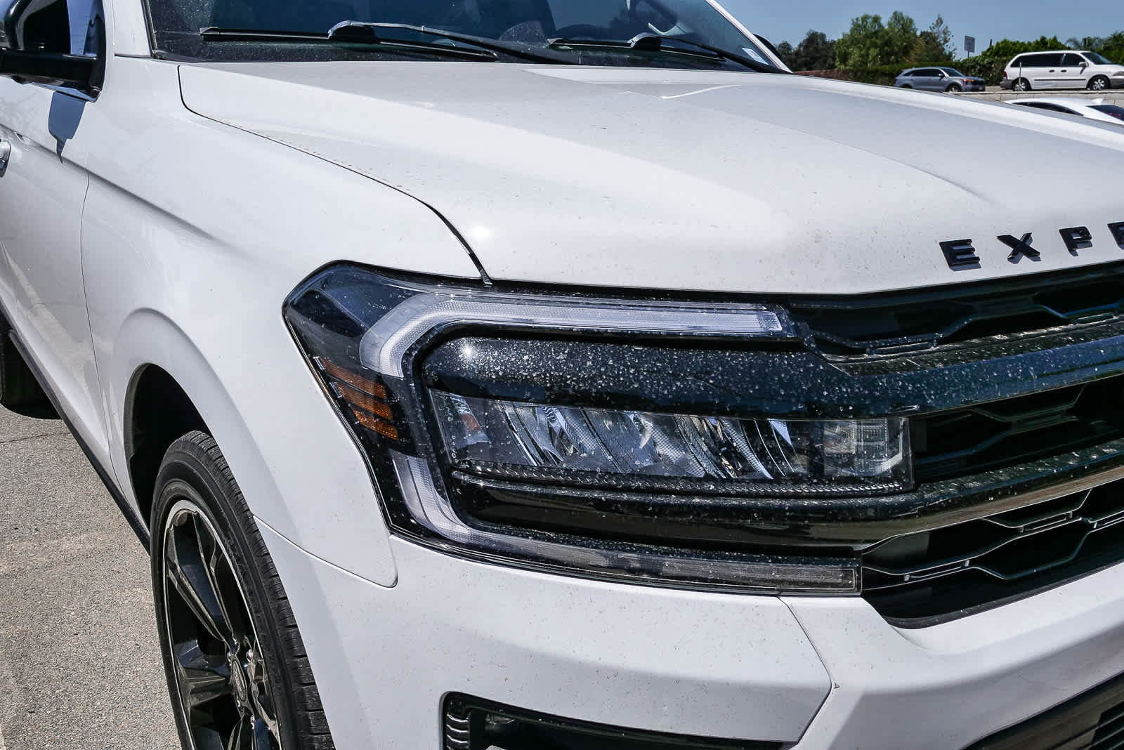 Used 2022 Ford Expedition Limited image 7