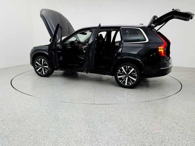 New 2026 Volvo XC90 B5 Core image 12