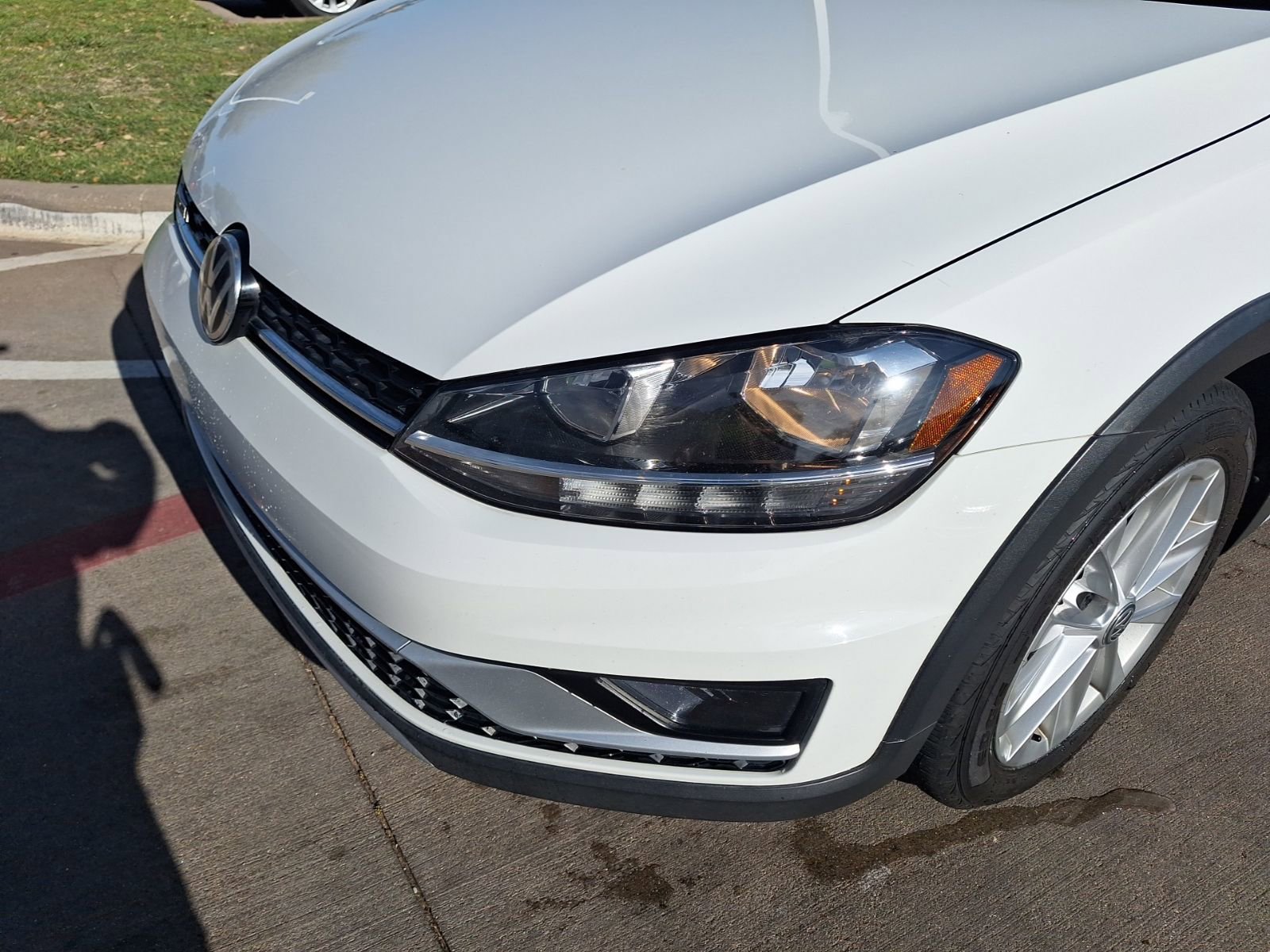 Used 2019 Volkswagen Golf Alltrack SE image 10