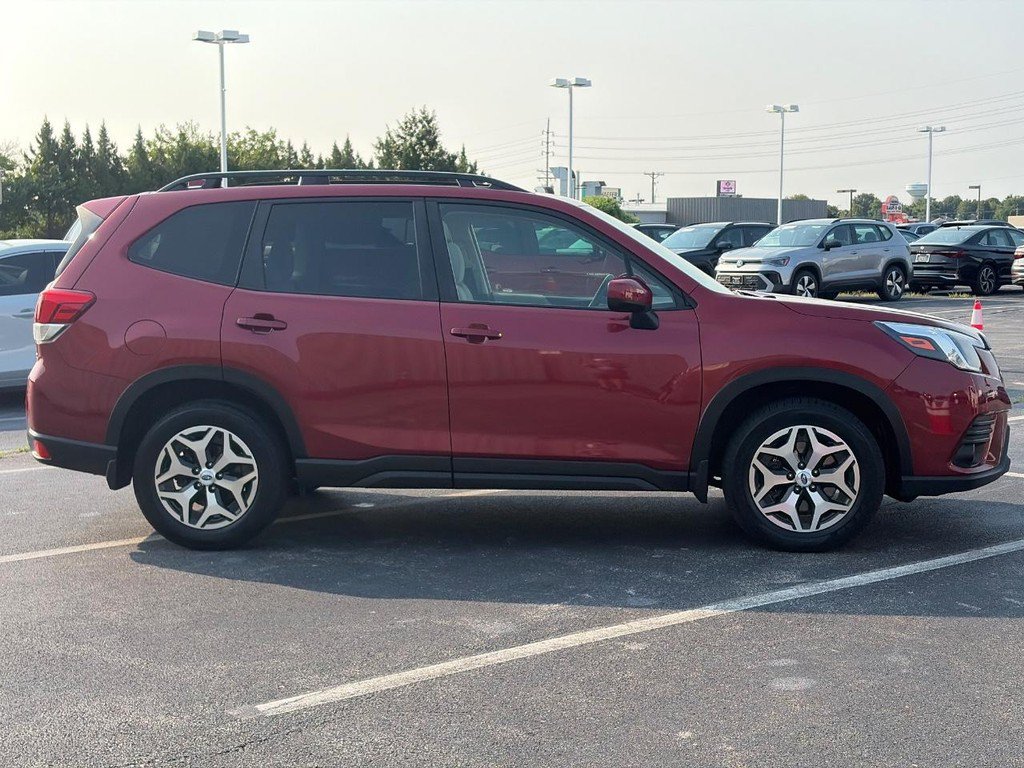 Used 2023 Subaru Forester Premium AWD/4WD image 4